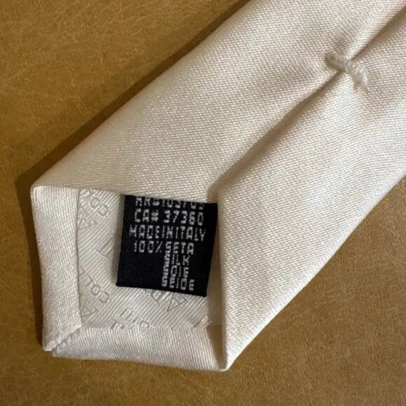 Original Armani 100% Silk White Tie - Picture 4 of 4